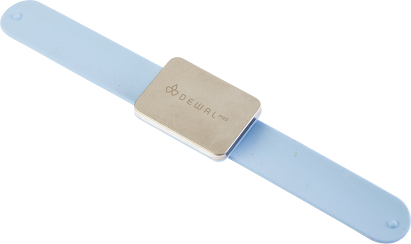Браслет магнитный на руку DEWAL JPP094blue