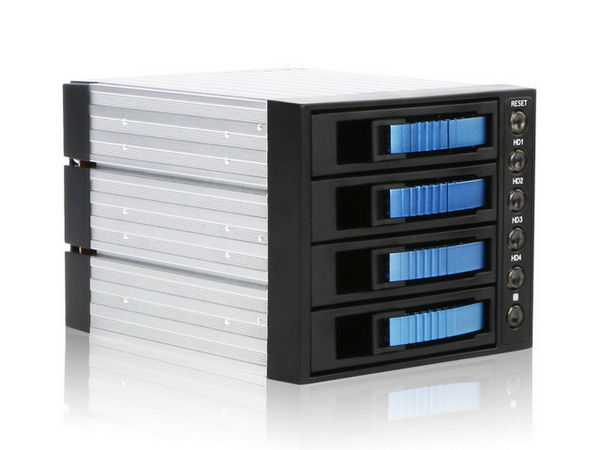 Корзина Procase A3-304-SATA3 4 SATA3/SAS 6Gb hotswap aluminium mobie rack module (3x5,25) 1xFAN 80x15mm A3-304-SATA3-BL