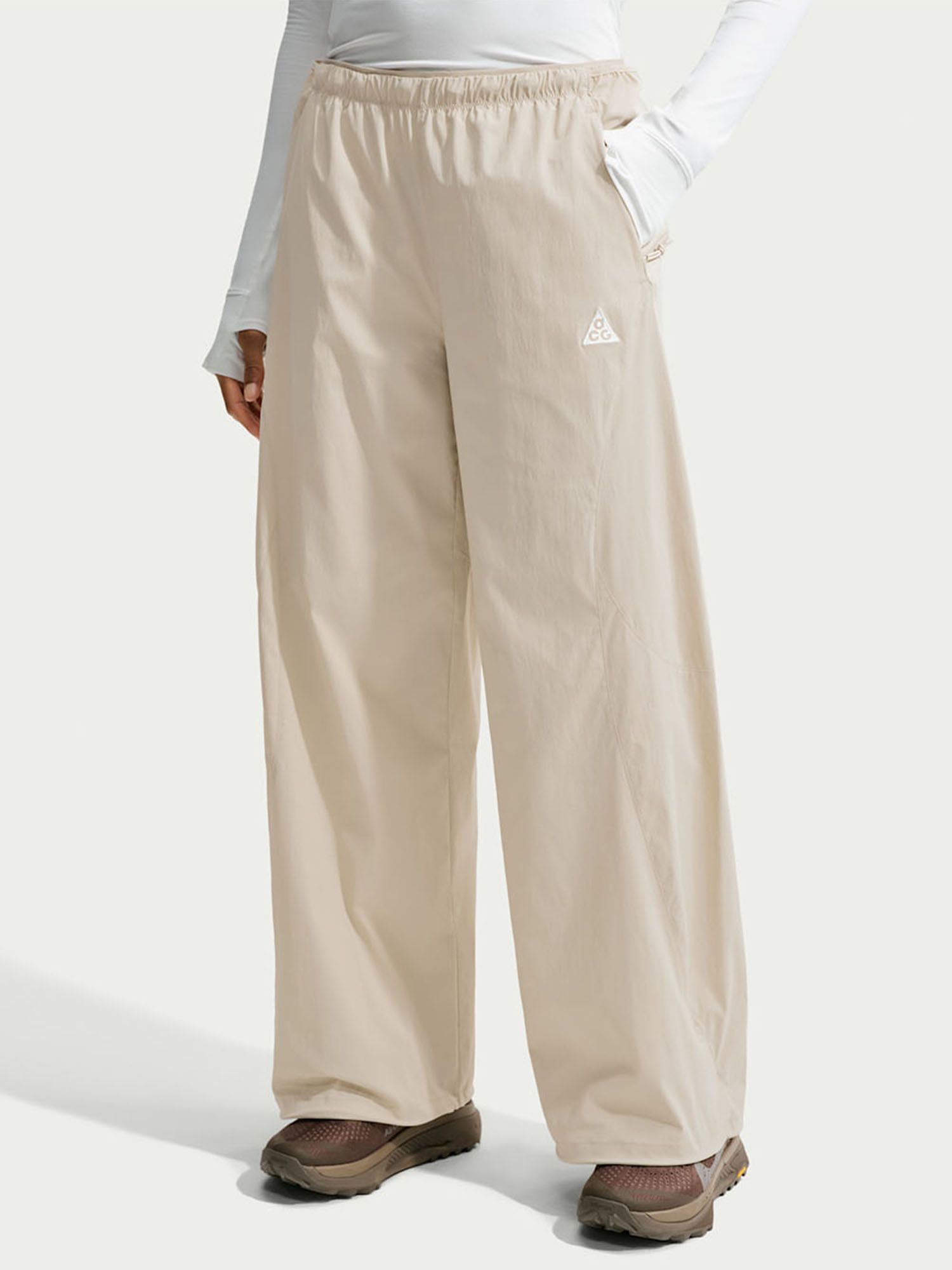 Женские брюки ACG High Stakes Women's Loose Fit Hiking Pants Nike IM4294-236-XS