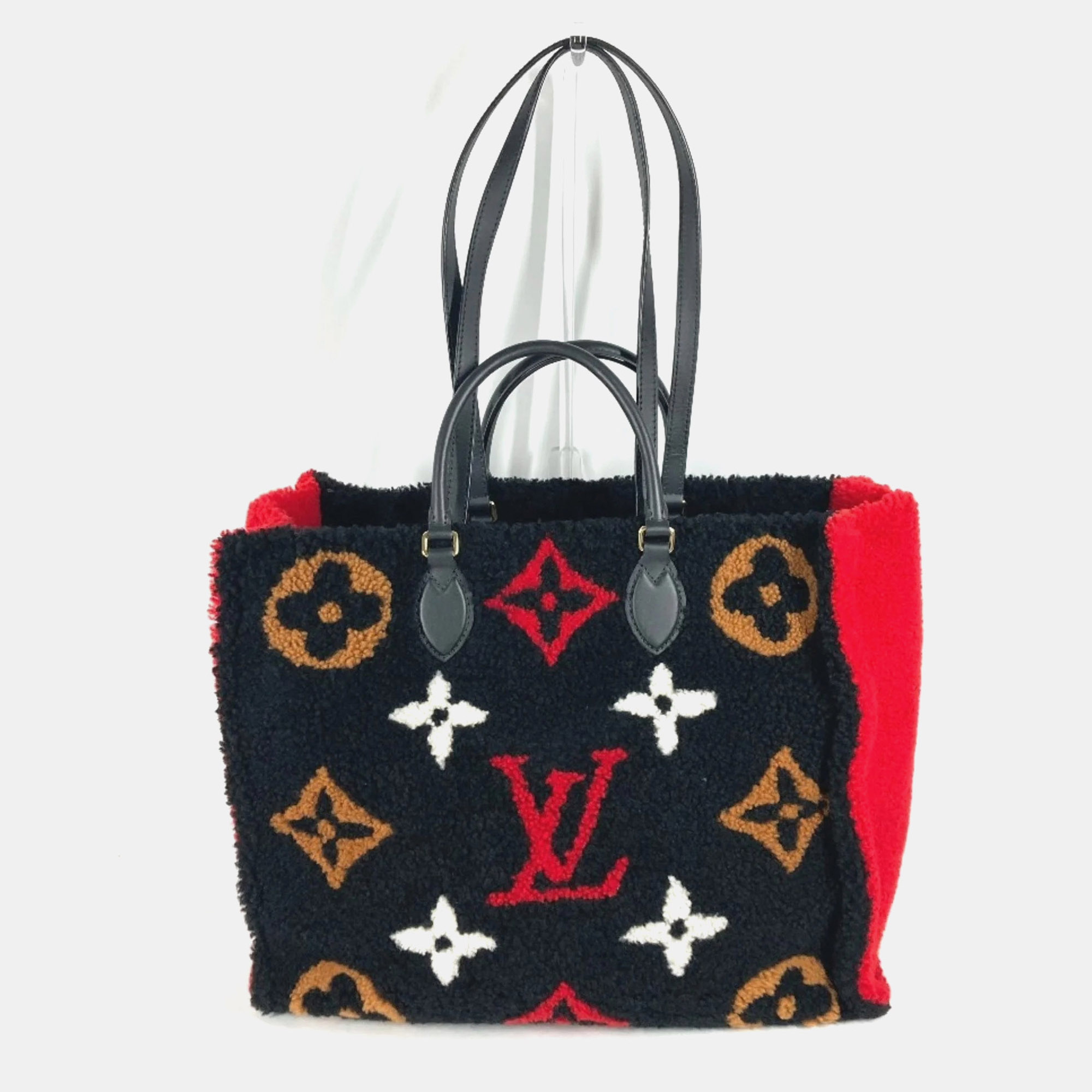 Louis Vuitton OnTheGo GM Black Monogram Teddy Fleece Shoulder Tote Bag
