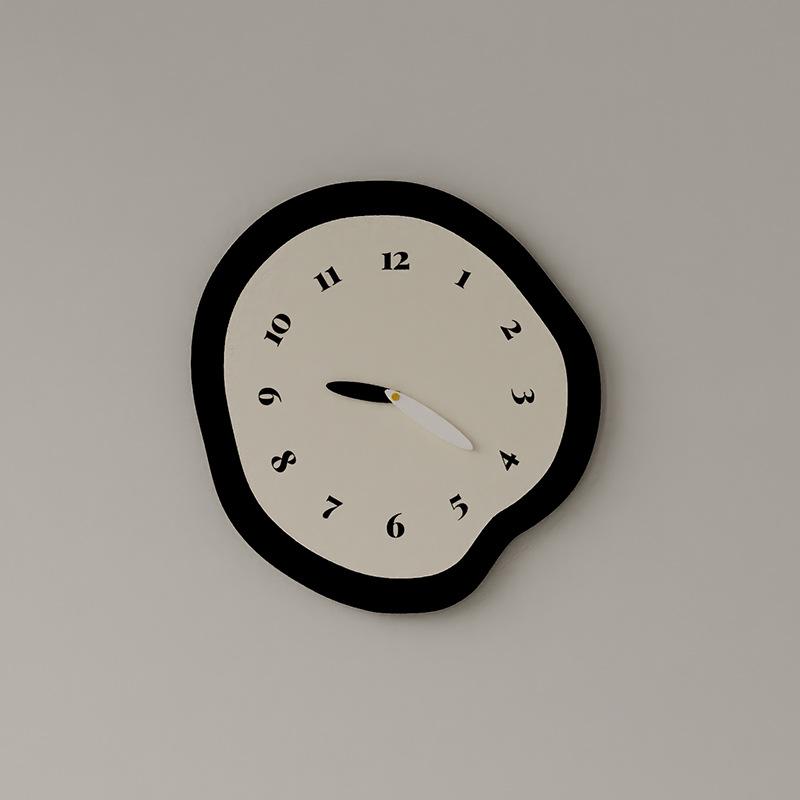 MOMO Скандинавские настенные часы Ресторан Ins Clock Знаменитости Часы Настенные часы Гостиная Спальня Супер бесшумные часы Гостиная 28x30cm gray Factory Discount Outlet